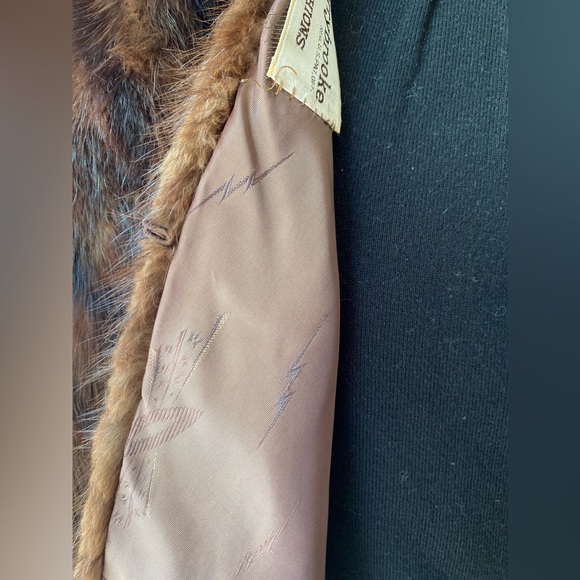 Kerry Brooke Mink Fur stole, shawl by Kerry Brooke Fashions. - Picture 8 of 17